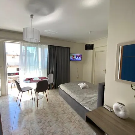 Apartment Seaside - στούντιο στην παραλία της καλαμάτας Kalamata