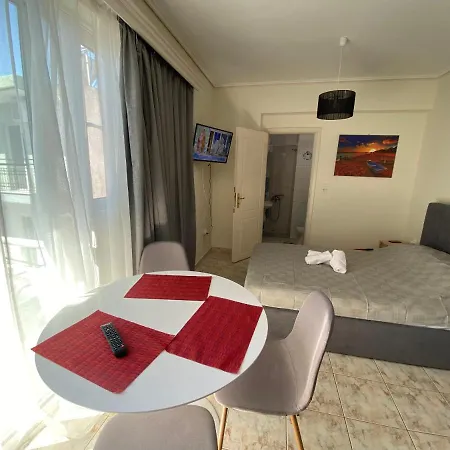 Seaside - στούντιο στην παραλία της καλαμάτας Apartment Kalamata